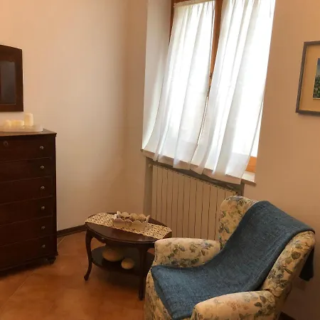 La Poderina * מונטריג'יוני