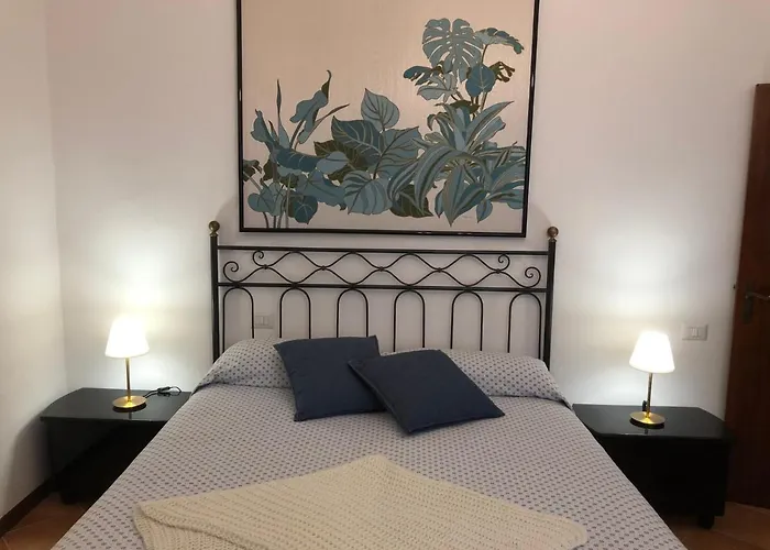 Отель La Poderina Монтериджиони